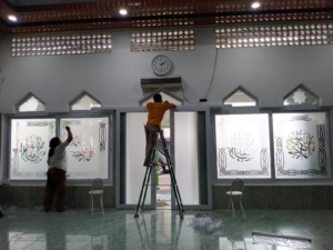 motif sticker ornament 300x225 - Cutting Sticker Jakarta Terlengkap